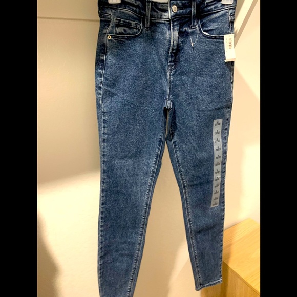 Old Navy Highwasted Skinny Jeans - Picture 1 of 2